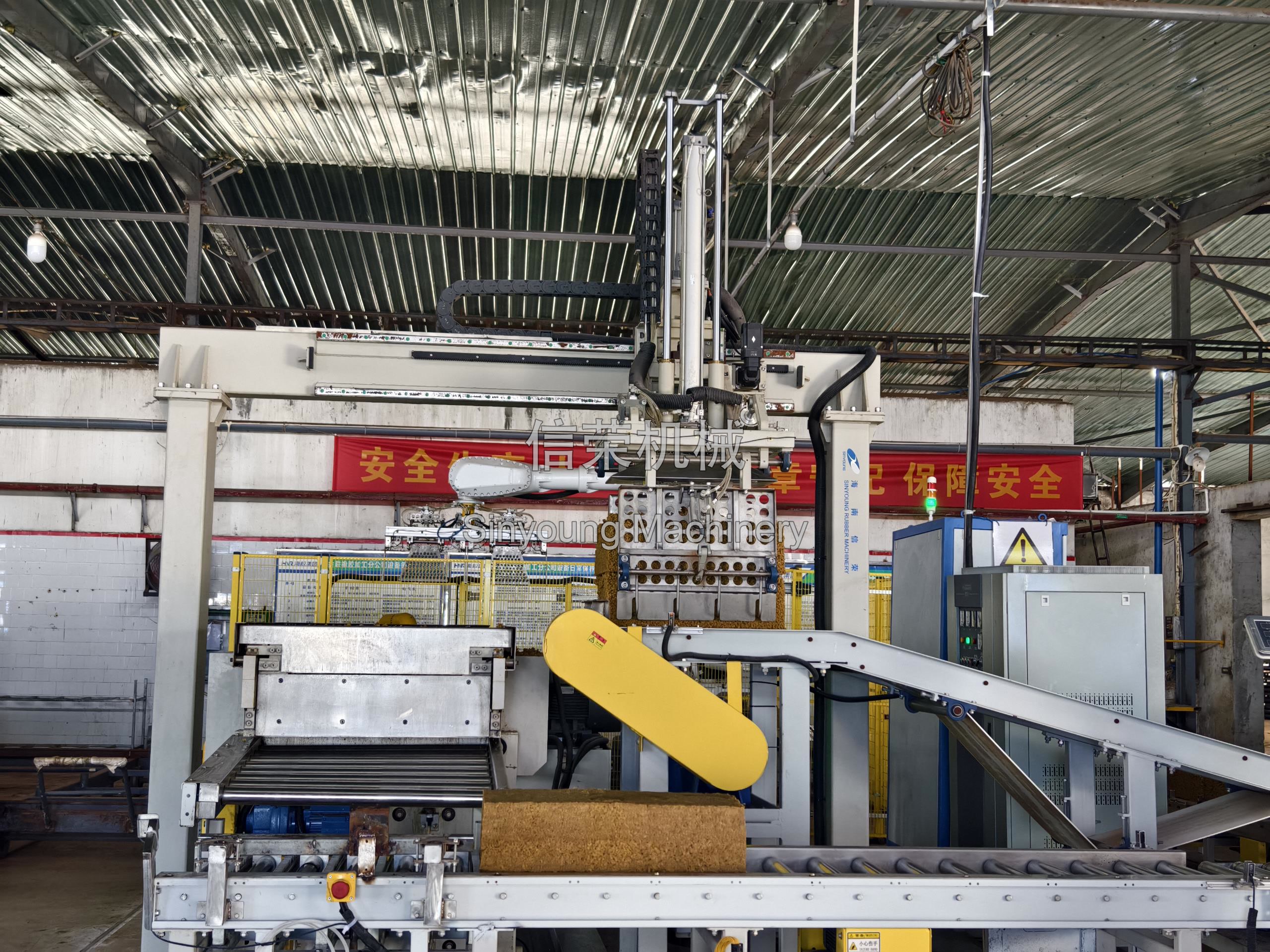 Automatic Feeding Single-Chamber Baling Press